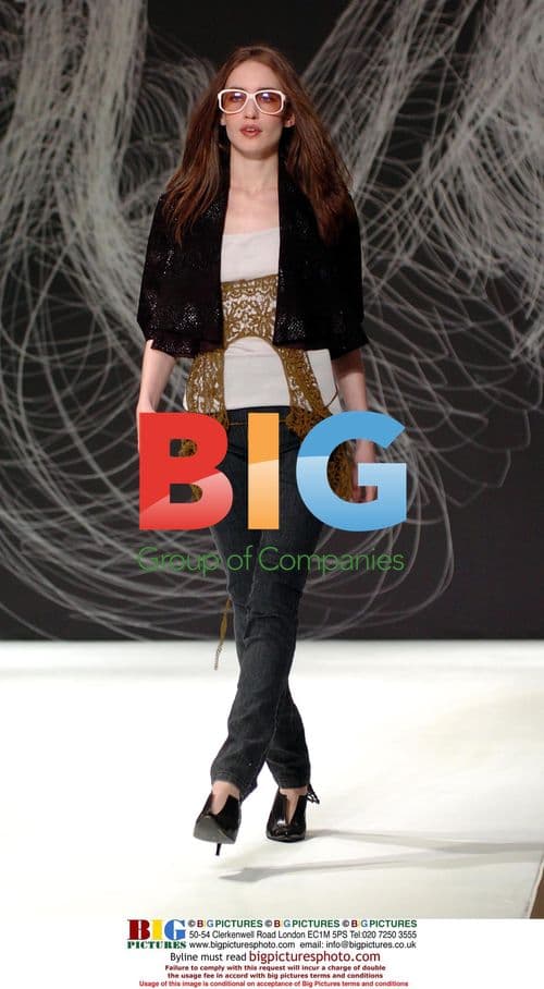 Elizabeth Jagger at London Fashion Week