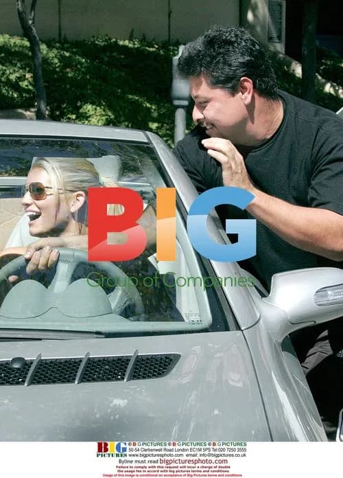 Jessica Simpson Runs Out of Gas