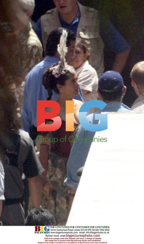 Penelope Cruz and Salma Hayek on Bandidas Set
