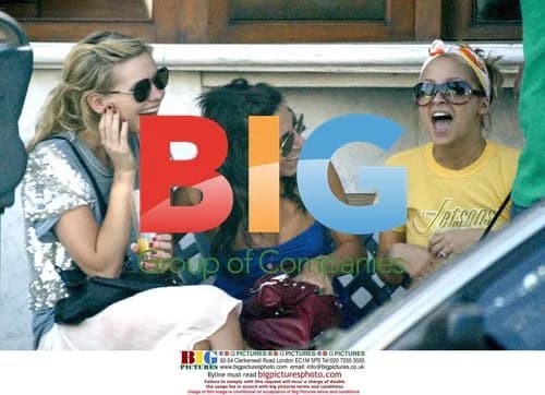 Kirsten Dunst and Nicole Richie Hang Out