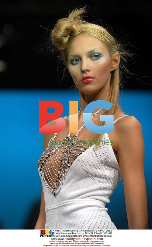 Models at Trend Les Copains Fashion Show