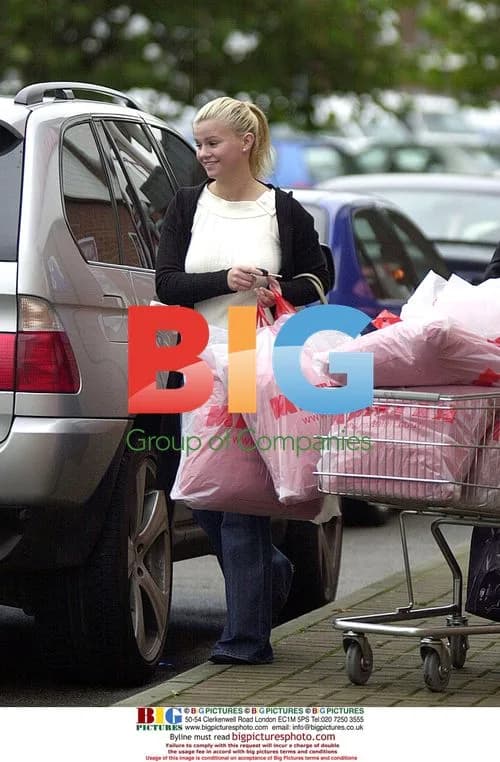 Kerry McFadden Sticks Tongue Out After Shopping