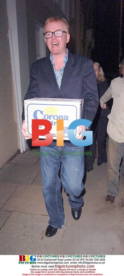 Chris Evans Leaving The Hill Pub