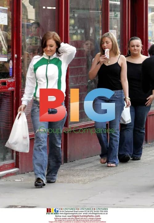 Charlotte Church Grabs Snacks After Night Out