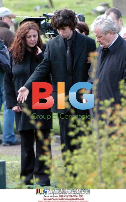 Coronation Street stars on location filming Katy Nelson's funeral