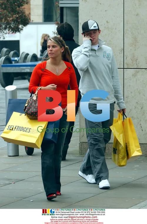 Wayne Rooney and Coleen McLoughlin Shopping