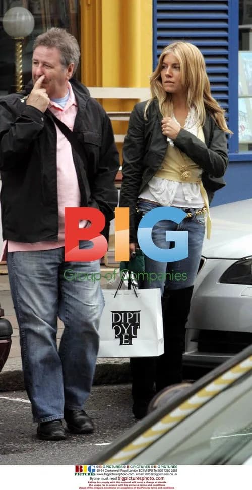 Sienna Miller Shopping in Notting Hill