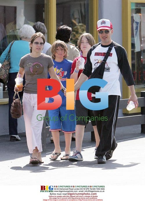 Robert Downey Jnr. and Family Shopping in Malibu