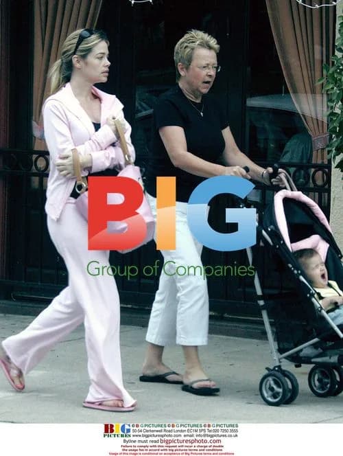Pregnant Denise Richards with Mom and Daughter