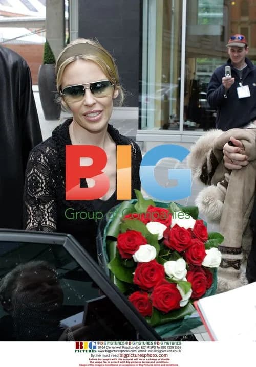 Kylie Minogue Heads to Manchester Concert