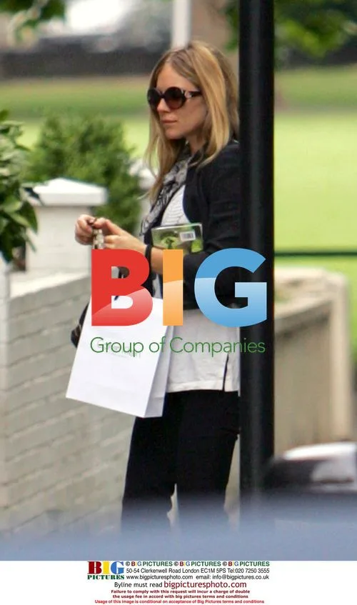 Sienna Miller Leaves Mum's House