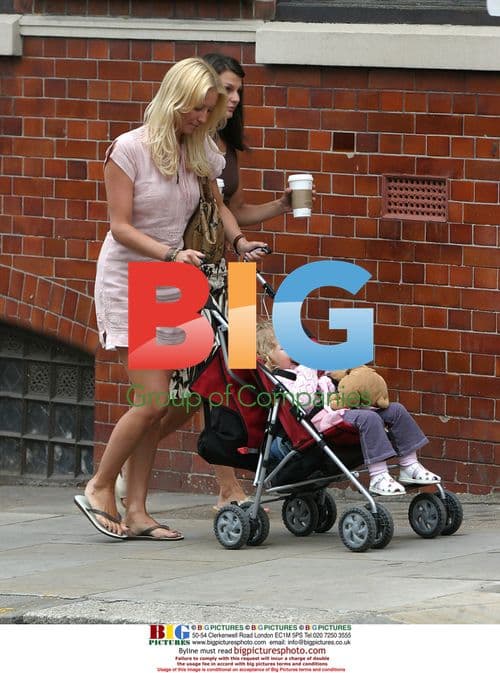 Denise Van Outen Shopping with Friend