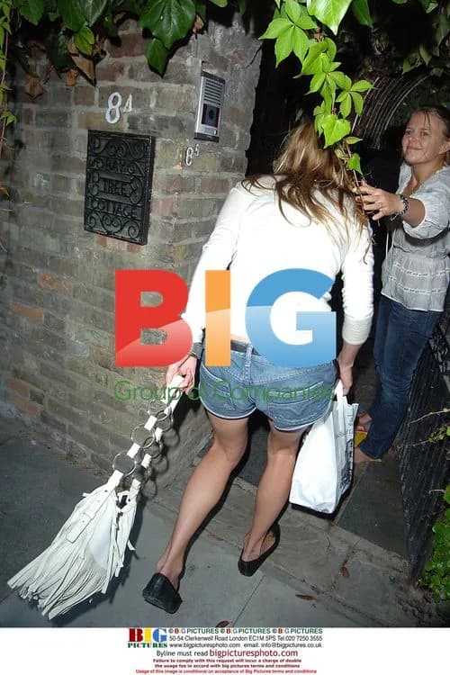 Kate Moss and Pete Doherty Leaving Home