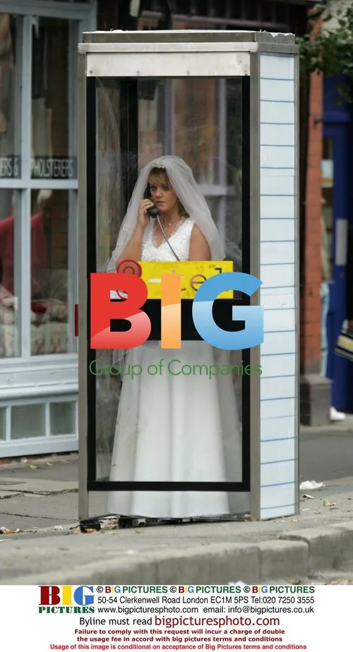 Sally Lindsay on Coronation Street set