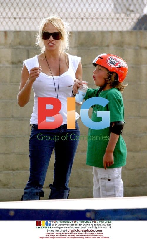 PAMELA ANDERSON and Sons at Skater Park