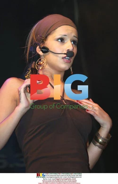 Cheryl Tweedy of Girls Aloud Performing at Balloon Fiesta