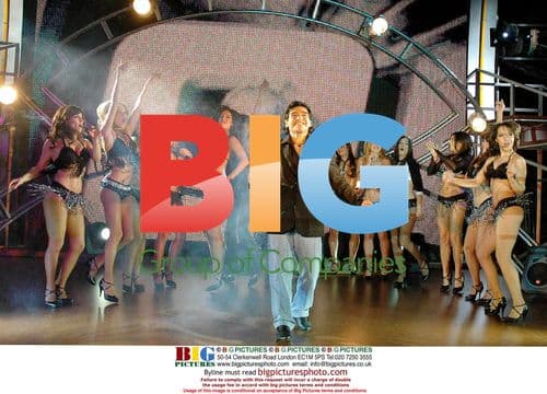 Maradona debuts TV show with Pele