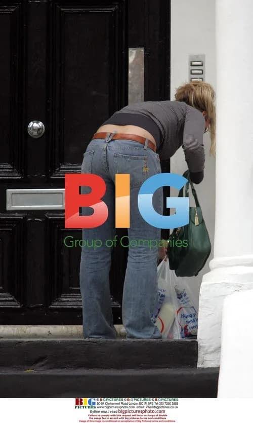 Billie Piper Spotted After Tesco Visit