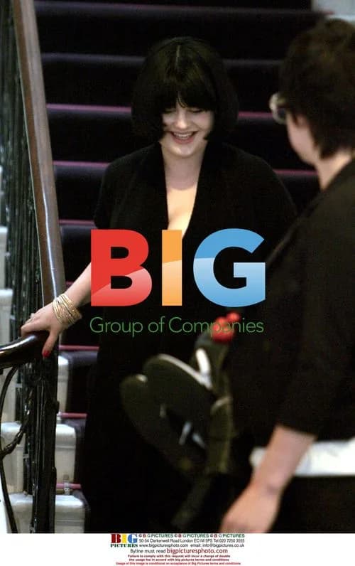 Kelly Osbourne Shopping in London