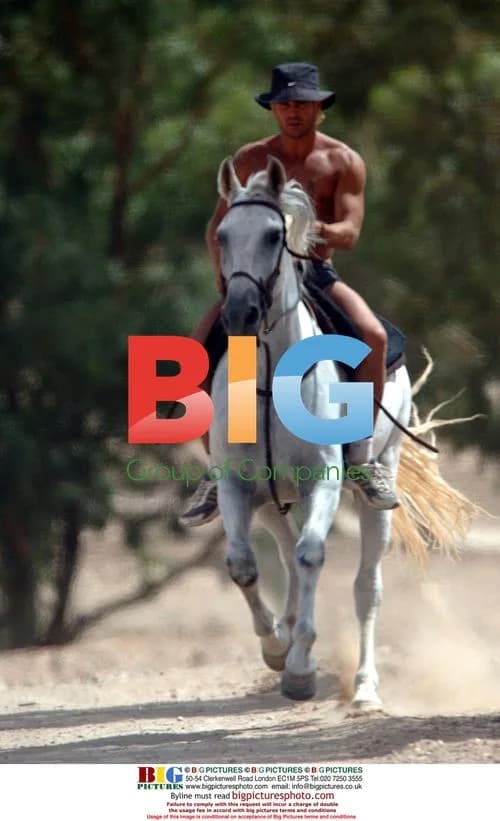 Colin Farrell Horse Riding on Alexander Set