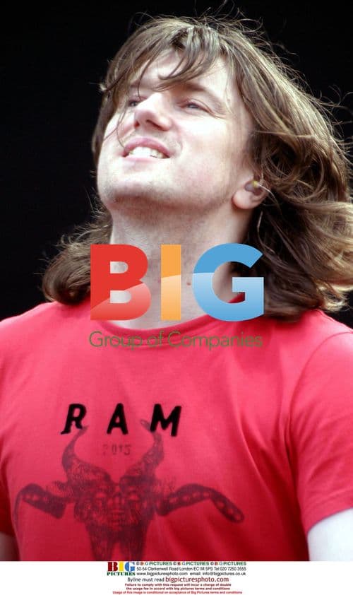 Embrace Performing at V Festival