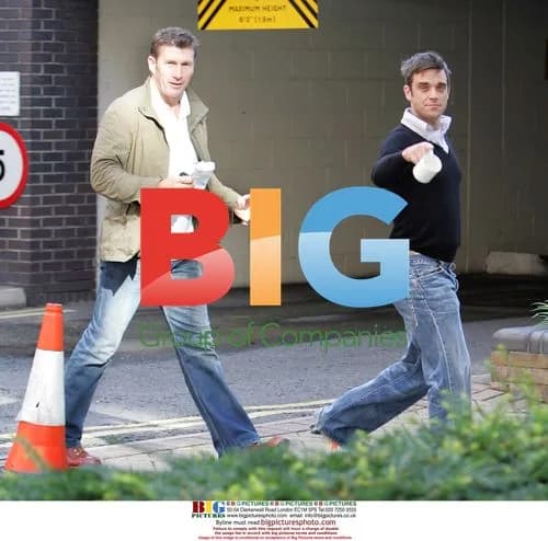 Robbie Williams Arrives Home in London