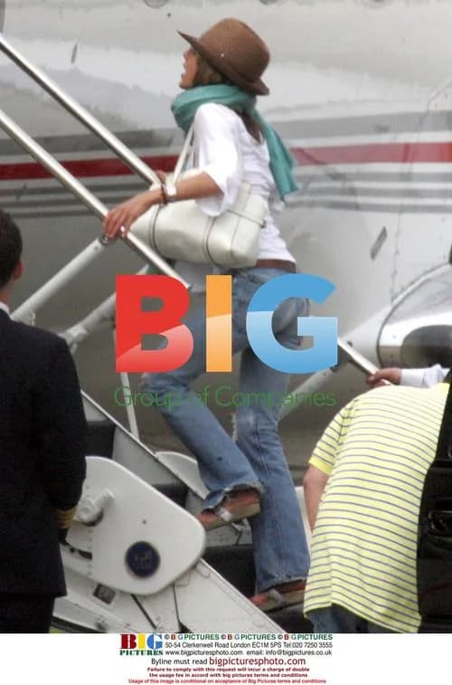 Jennifer Aniston Leaves Chicago After Film Shoot