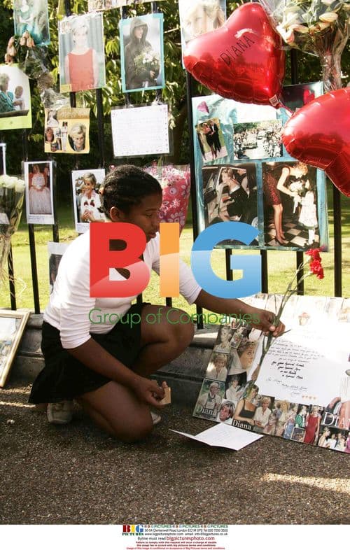 Flowers at Diana's former home