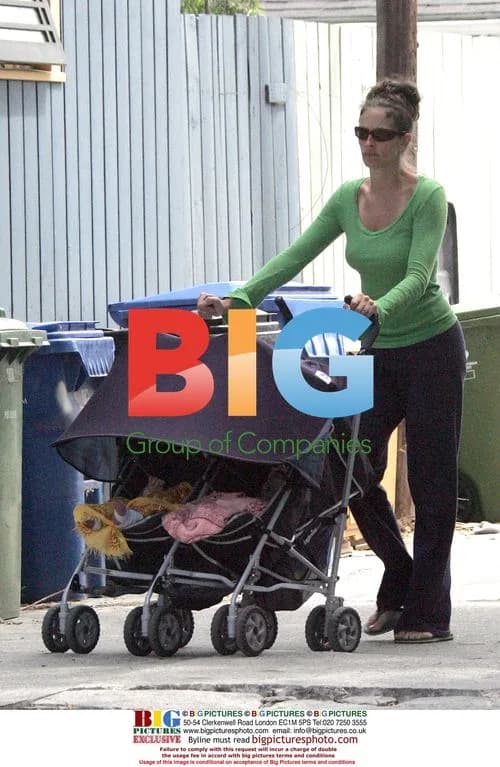 Julia Roberts out with kids in California