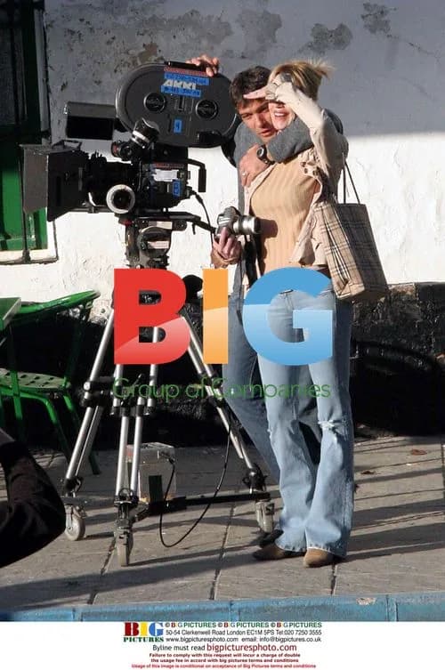 Antonio Banderes and Melanie Griffith on set