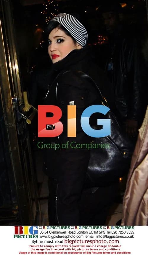 Kelly Osbourne leaving Funky Budha and arriving at Cafe Royal