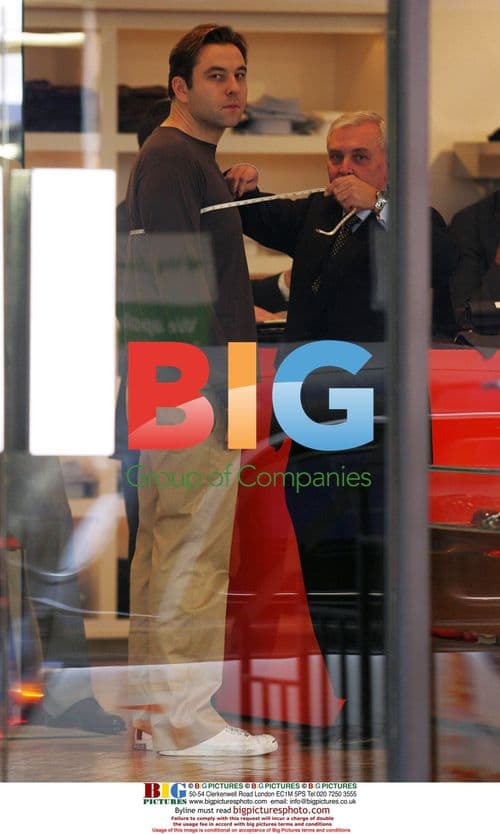 David Walliams visits tailor in London