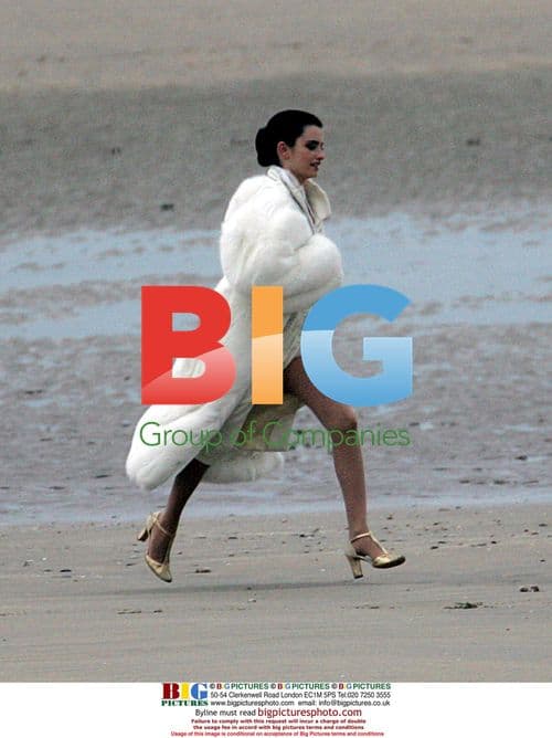 Penelope Cruz films "The Good Night"