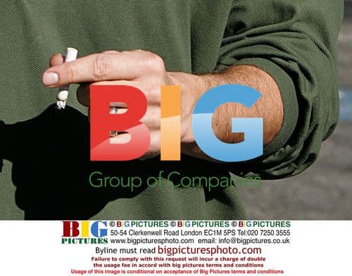 Kevin Federline Plays Golf