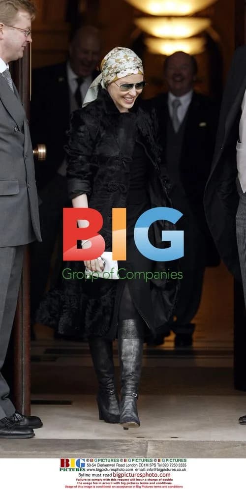 Kylie Minogue Leaves London Hotel
