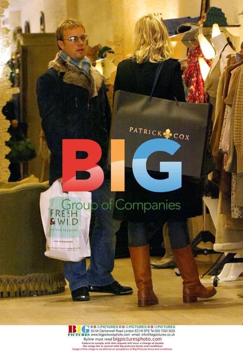 Gary Barlow and wife Christmas shopping