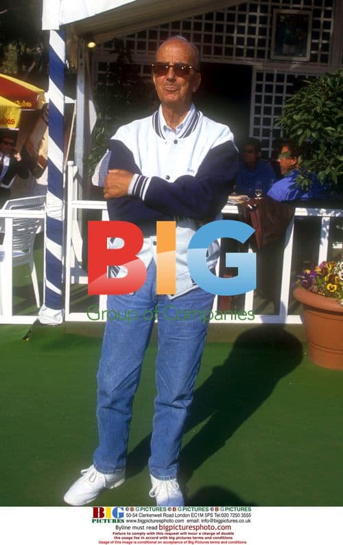 Julio Iglesias Snr Announces Fatherhood at 90