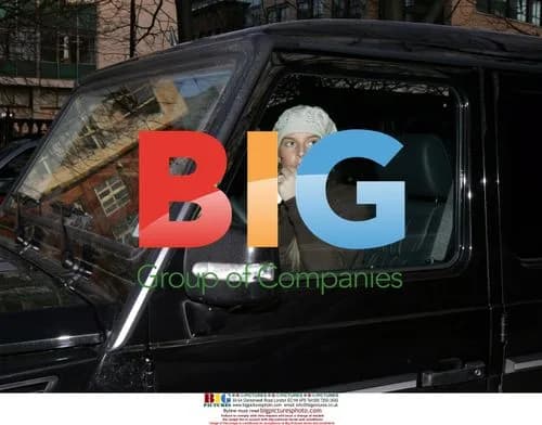 Coleen McLoughlin in Mercedes G Wagon