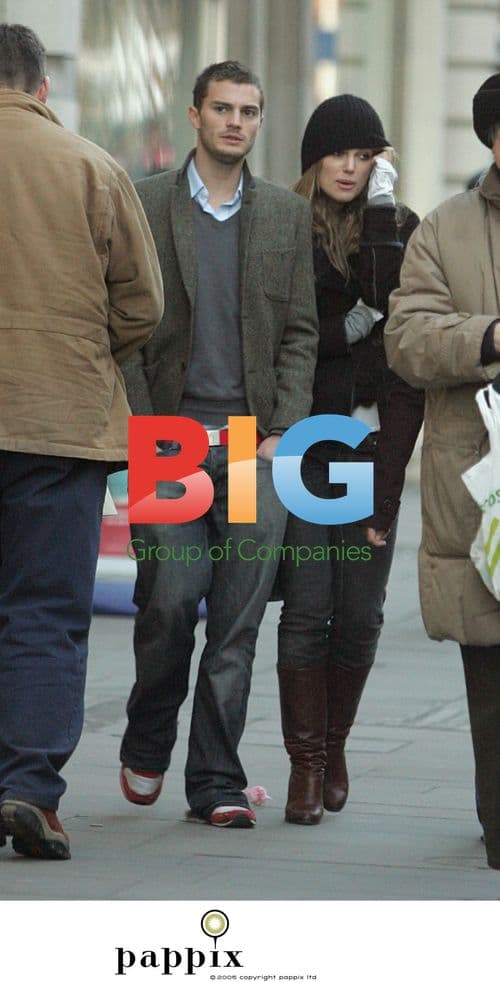 Keira Knightley and Jamie Dornan go Christmas shopping