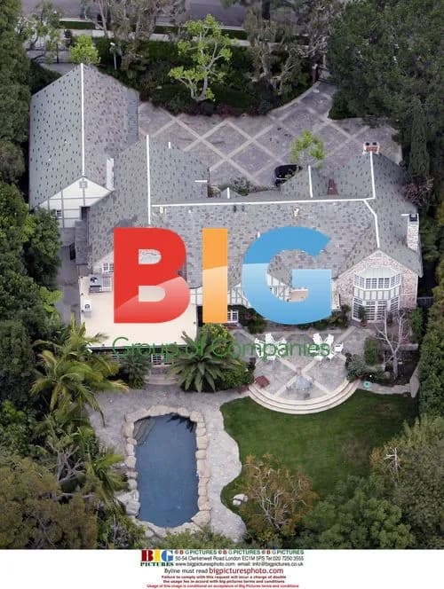 Aerial shots of Tom Cruise's home