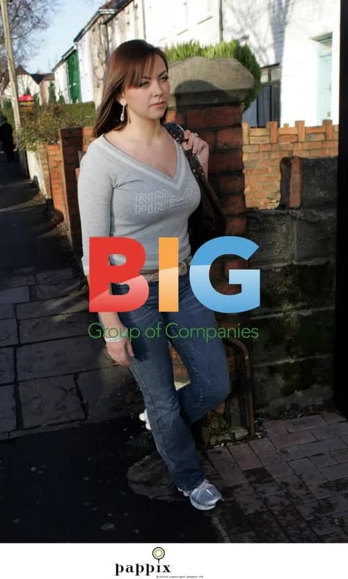 Charlotte Church arrives at mom's pub in Cardiff