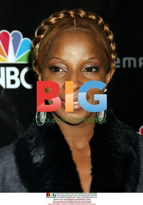 Mary J Blige at 2005 Radio Music Awards