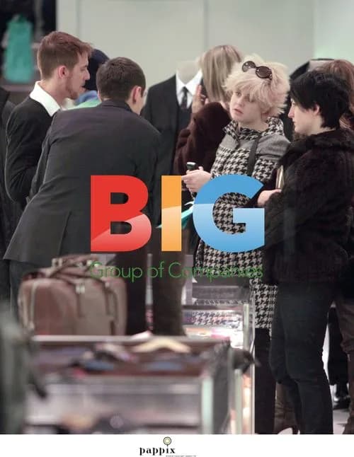 Kelly Osbourne Shopping Spree in London