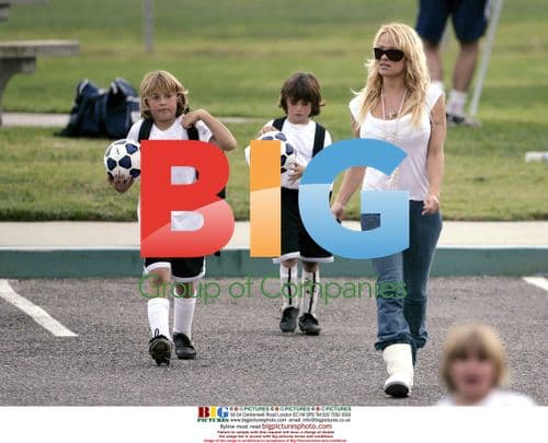 Pamela Anderson with Kids in Malibu