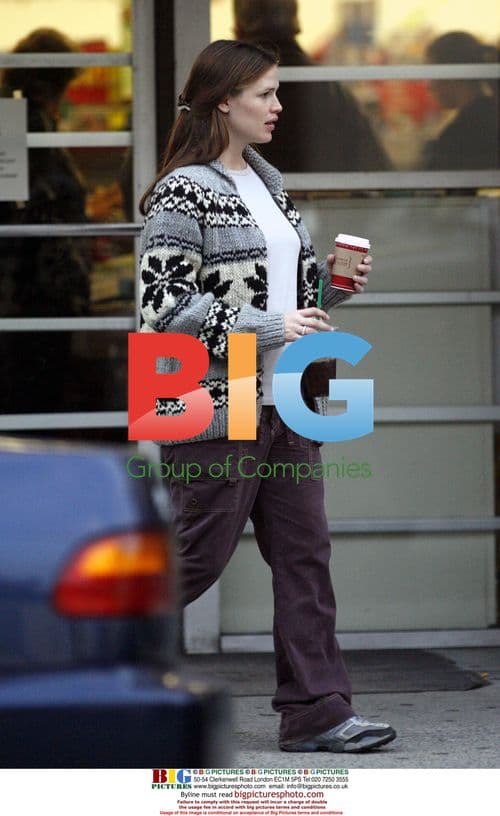 Jennifer Garner and Ben Affleck Share Tender Moment