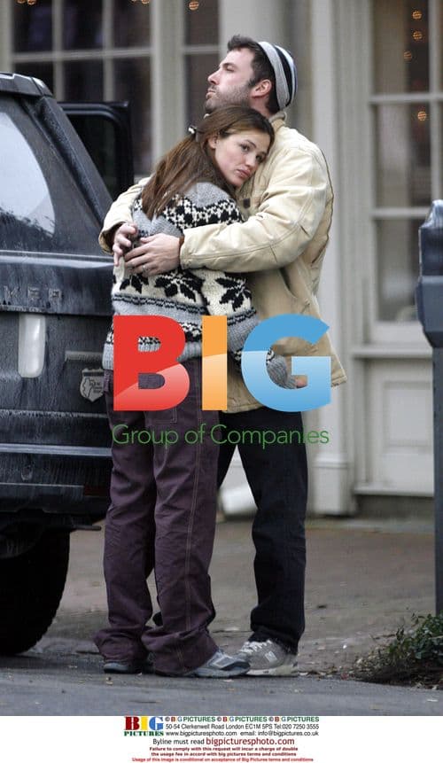 Jennifer Garner and Ben Affleck Share Tender Christmas Moment