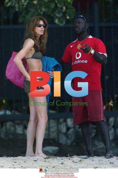 Hugh Grant and Jemima Khan on Caribbean Vacation