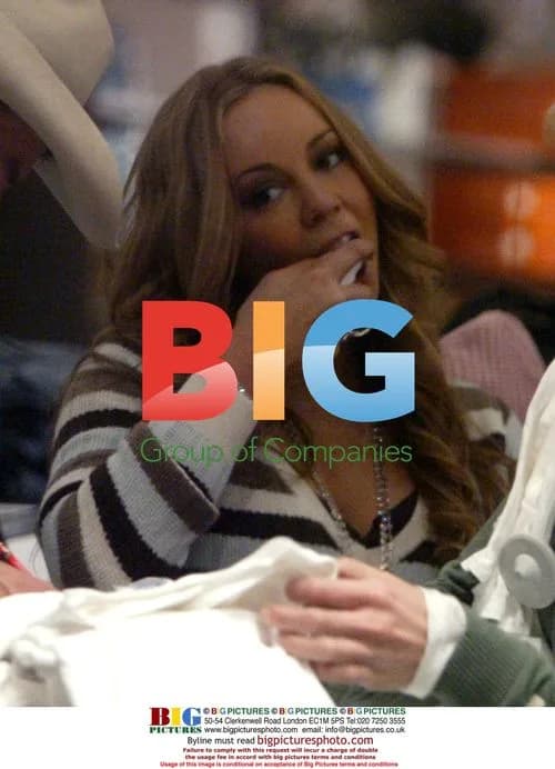 Mariah Carey Shopping in Aspen