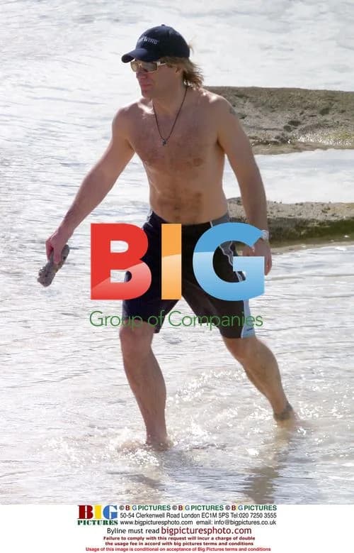 Jon Bon Jovi on family beach holiday