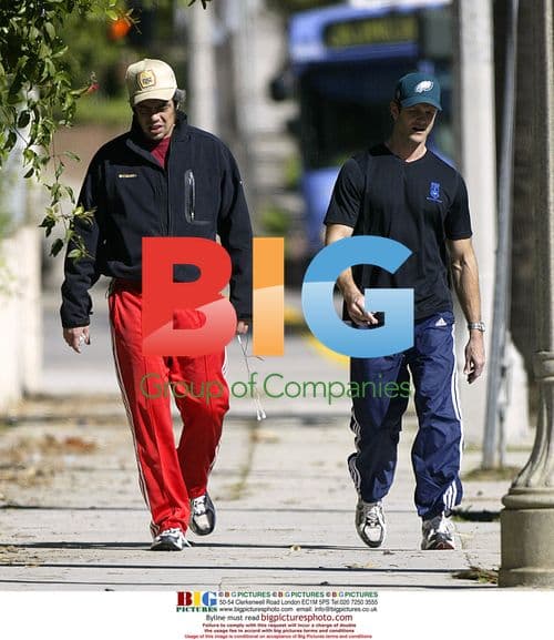 Benicio Del Toro Struggles to Walk